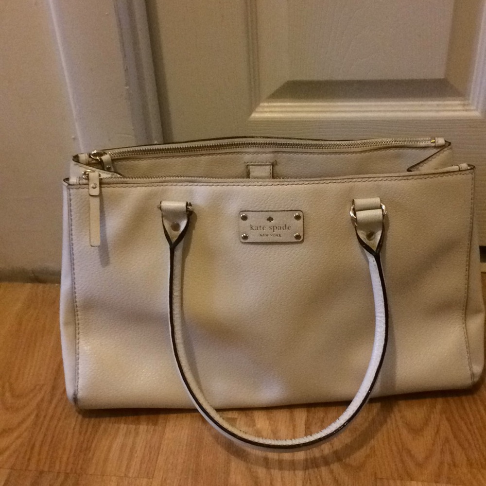 💯% Kate spade ♠️ shoulder handbag